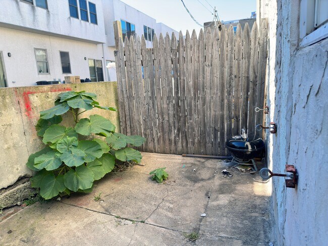 Photo - 338 Snyder Ave