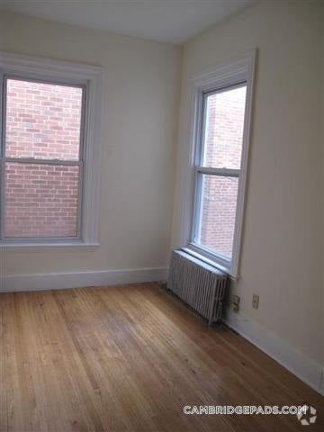 Building Photo - 59 Langdon St Unit 2 Rental