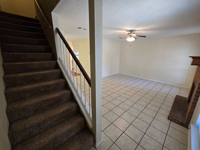 Photo - College Station -2 bedroom/ 2.5 bath - 2 story condo -Complex has a Pool.