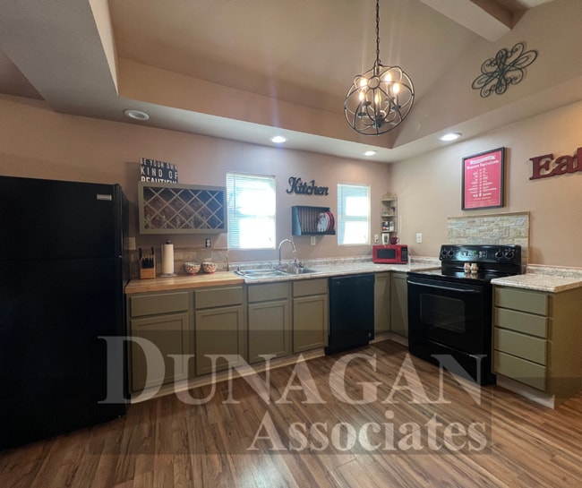 Photo - 1 Bedroom, 1 Bath apartment Unit A