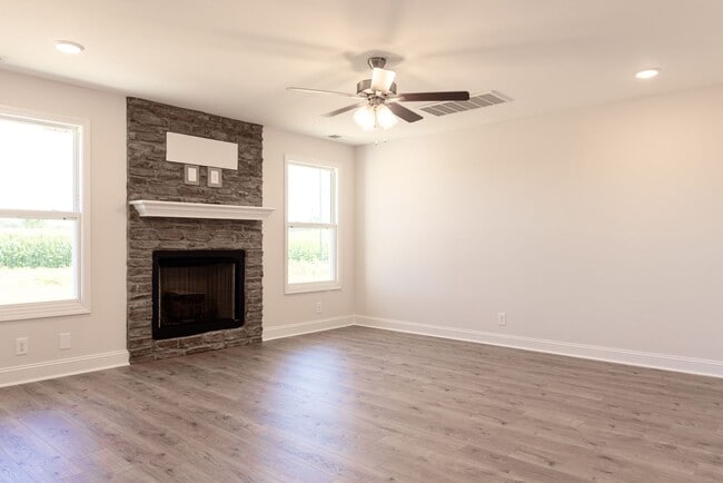 Photo - 508 Ayden Ln