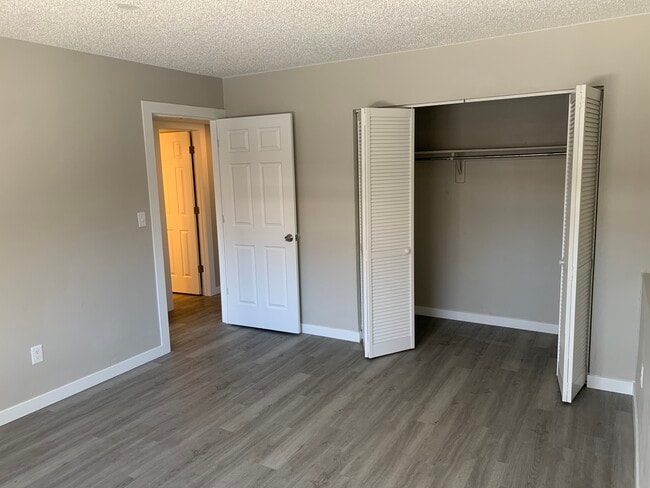 Photo - 1435 Manitou Blvd Unidad 2