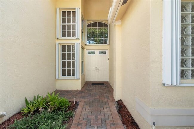Photo - 7938 Sunburst Terrace