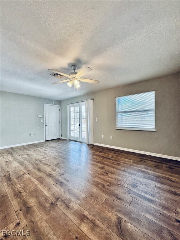 Photo - 14944 Wise Way