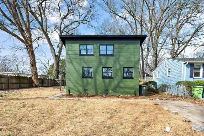 Photo - 210 Lincoln Ct