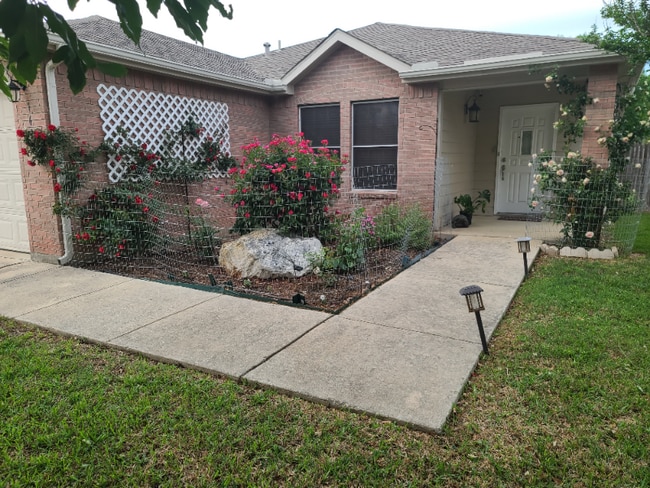 Building Photo - 1615 Spice Spring