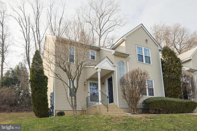 Photo - 293 Wexford Ct Townhome