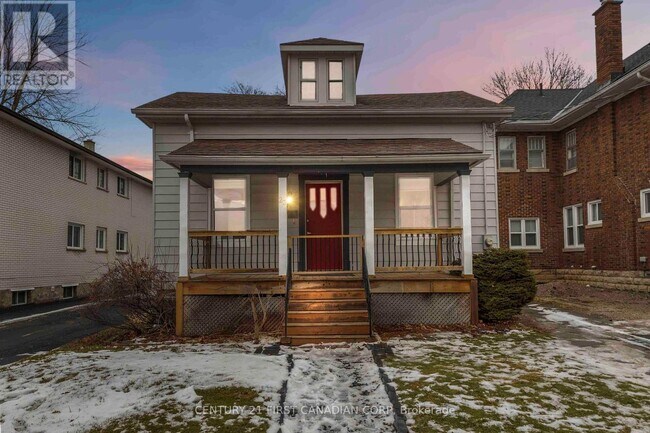 Photo - 23 Mitchell St