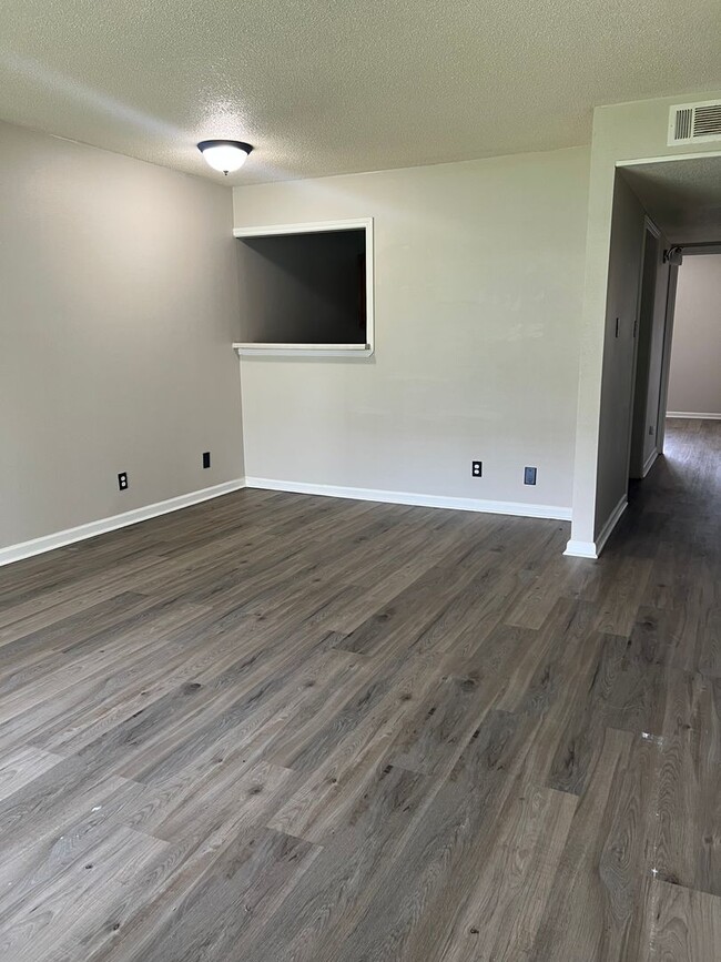Photo - 1 Bed / 1 Bath Apartment