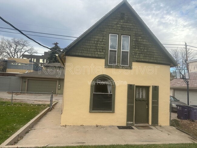 Building Photo - 2033 S Clayton St