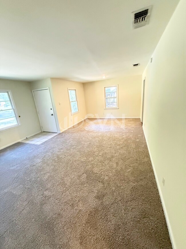 1616 Gilda Cir