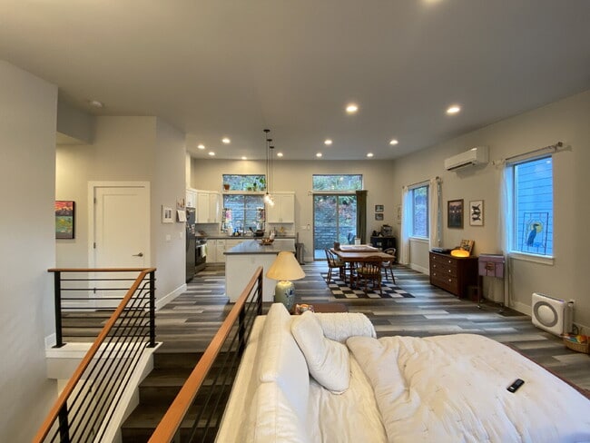 Photo - Elevated Modern Living in the Trees of Sudden Valley