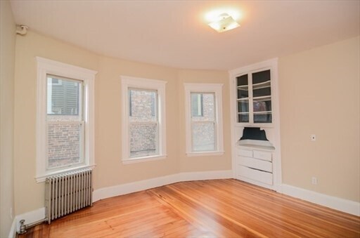 Photo - 1544 Dorchester Ave Unit 3