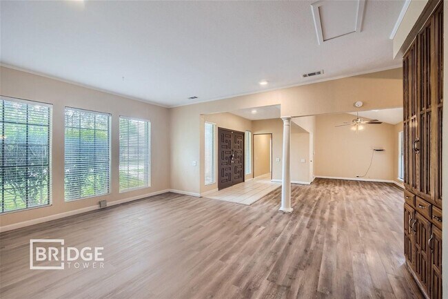 Photo - 3005 Saddlehead Dr