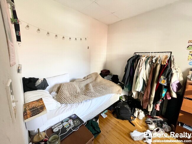 Photo - 1572 Tremont St Unit 3