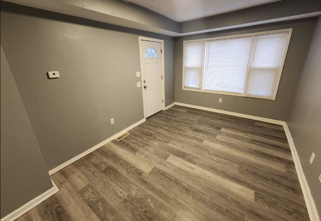 Photo - 15786 Mandalay Ave