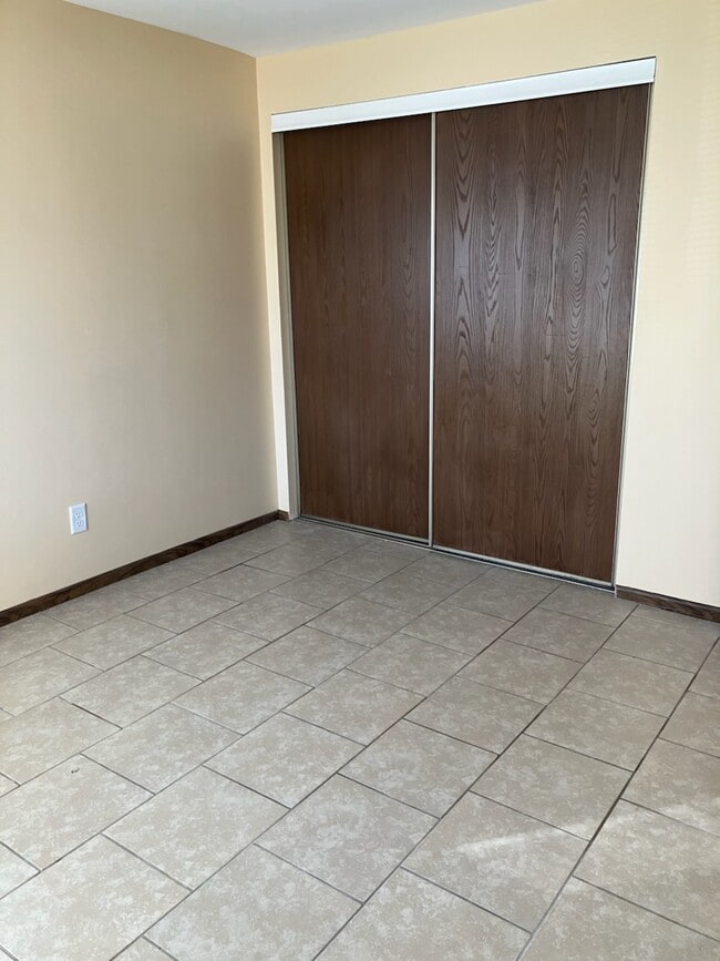 Photo - 370 Villabrook Dr Unit 2