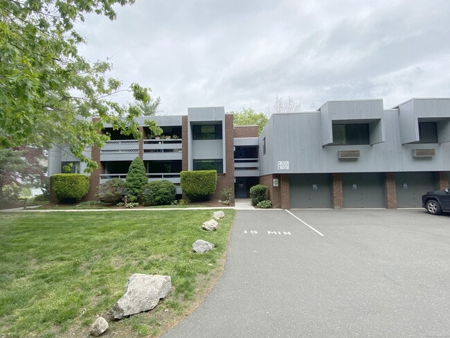 Photo - 95 Wilton Crest Rd Condo Unit 95