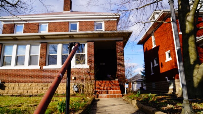 Photo - 6345 Morrowfield Ave