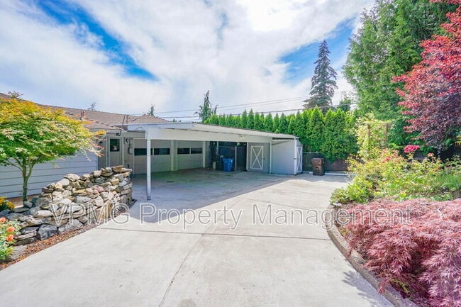 Photo - 2008 NW Sierra Ln