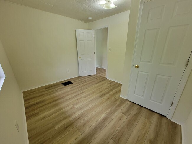 Photo - 3 Bedroom, 1 Bath, Section 8 Approved & Available Immediately