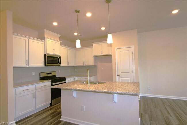 Photo - 3704 Feltham Ln