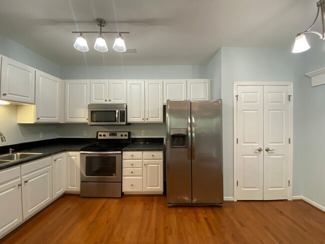Photo - 6981 Hanesbrook Cir Unit 202