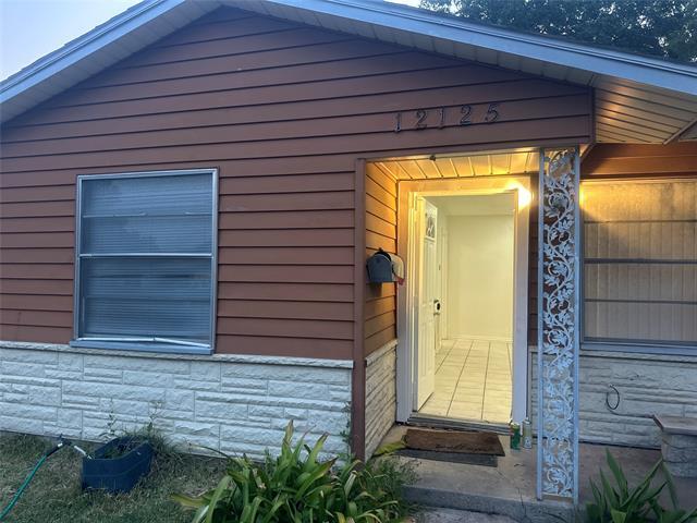 Building Photo - 12125 Bellafonte Dr