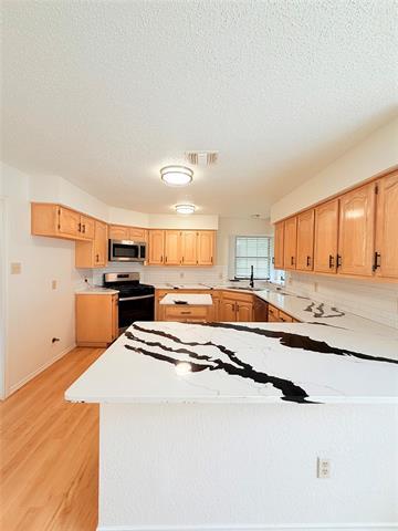Photo - 3613 Longbow Ln