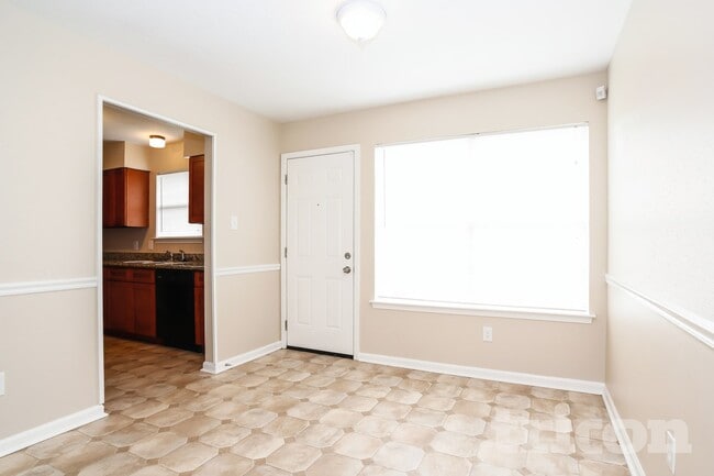 Photo - 7206 Sonnet Glen Ln