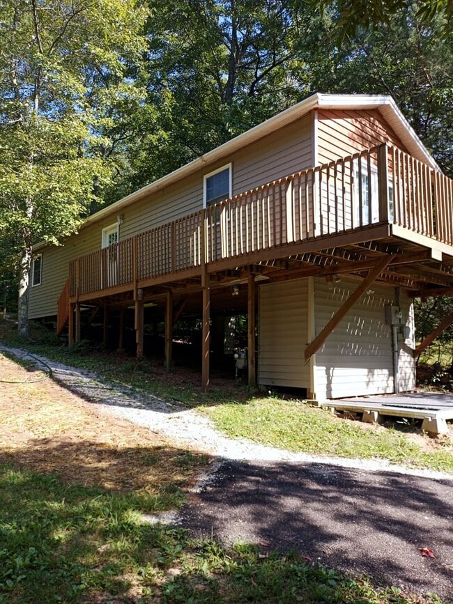 Building Photo - 2719 Old Harriman Hwy Rental
