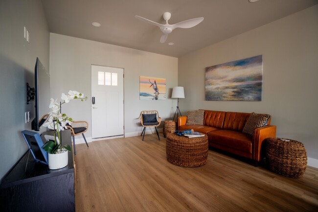 Photo - 111 W Sunny Isle Dr