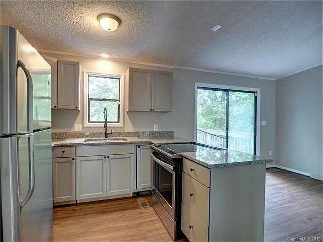 Photo - 2942 Gray Feather Dr