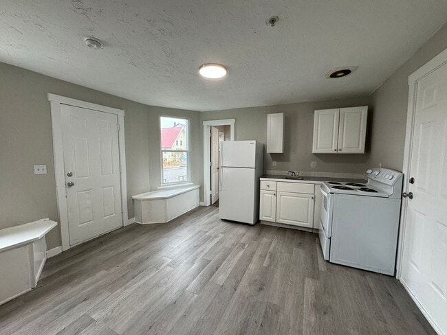 2903 East Olympic Avenue