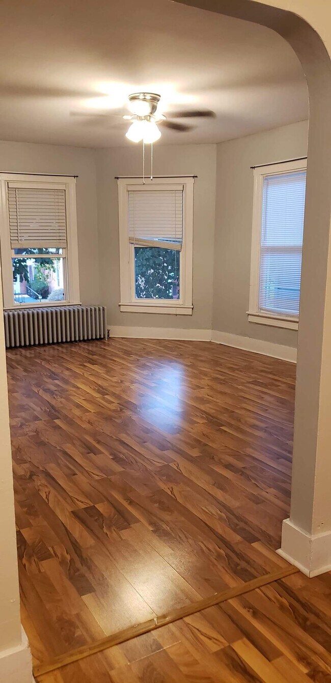 Photo - 4 plex Unit 608-5