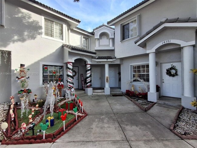 Building Photo - 14385 SW 120th Ct