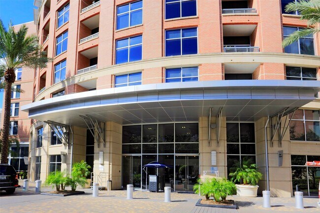 Building Photo - 1901 Post Oak Blvd Unit 2602