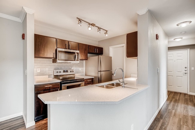 Stonebridge at Twin Peaks | Longmont, Co. Apartments