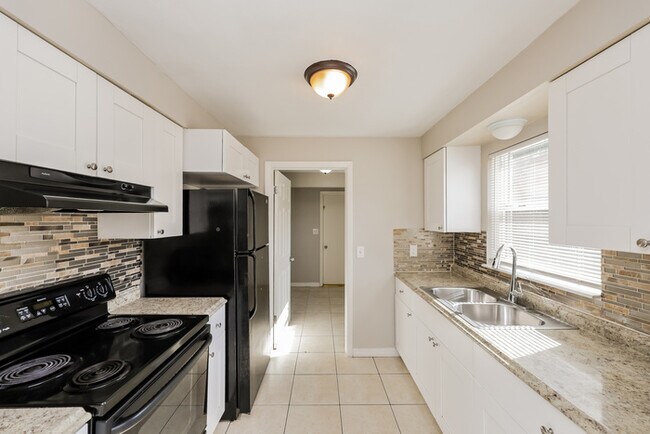 Photo - 5448 63rd Way N