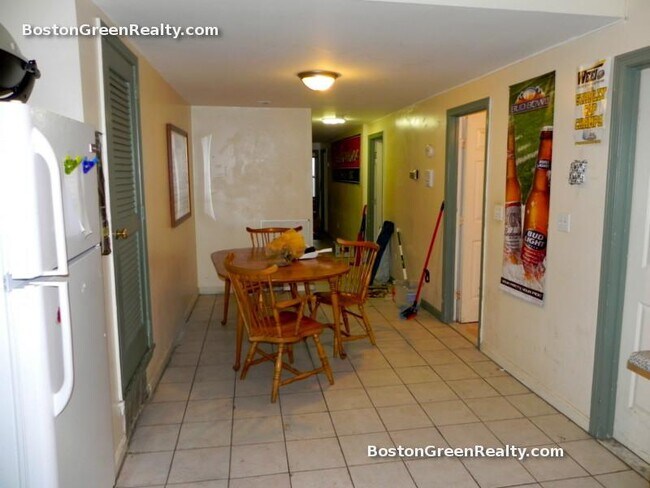 1458 Tremont St Unidad 4