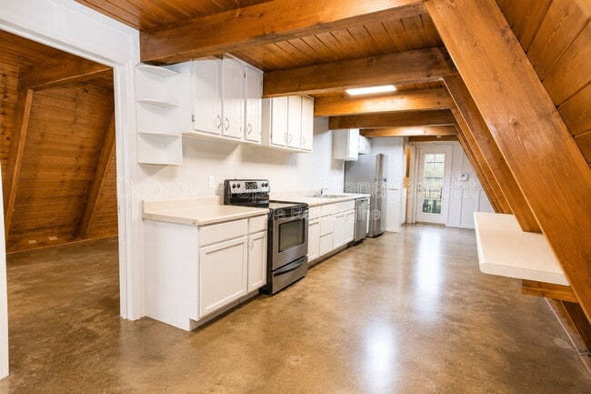 Photo - 3109 Ellis Ave