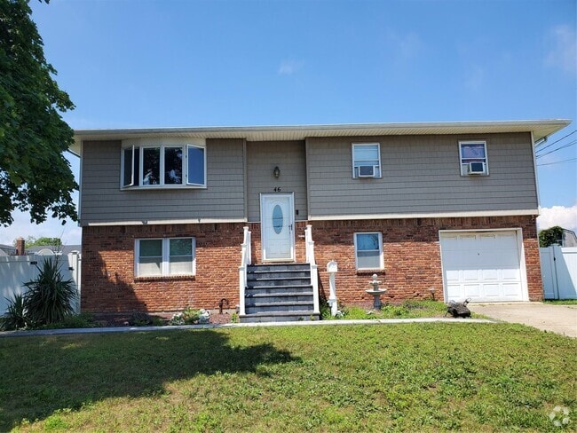 Building Photo - 46 Sunrise Ave Rental