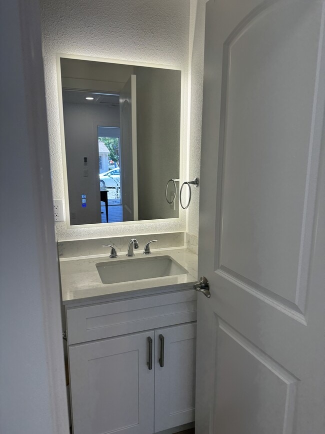 Photo - 942 Santa Clara St