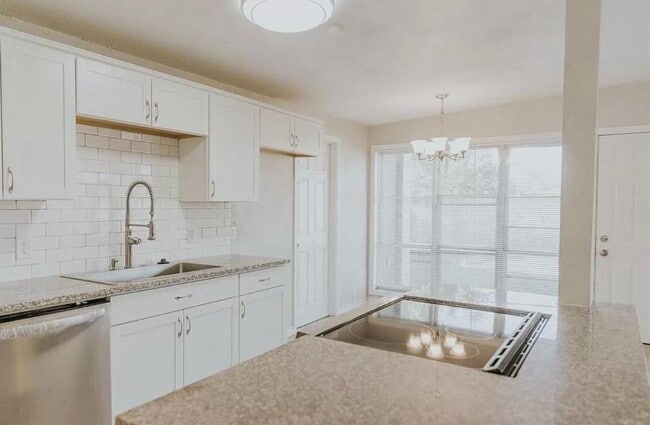 Photo - Charming 3/2/1 Home on a Quiet Cul-de-Sac