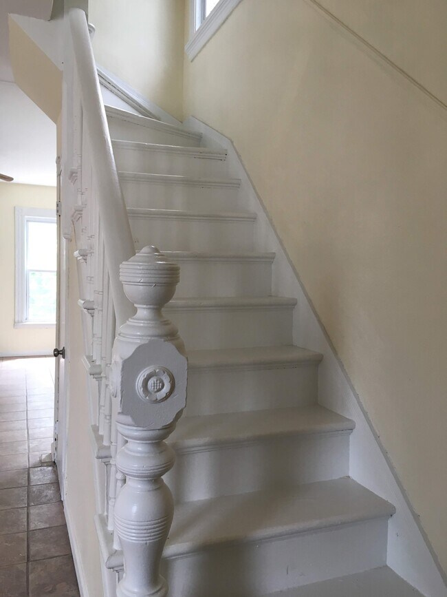 Photo - 196 Frank St