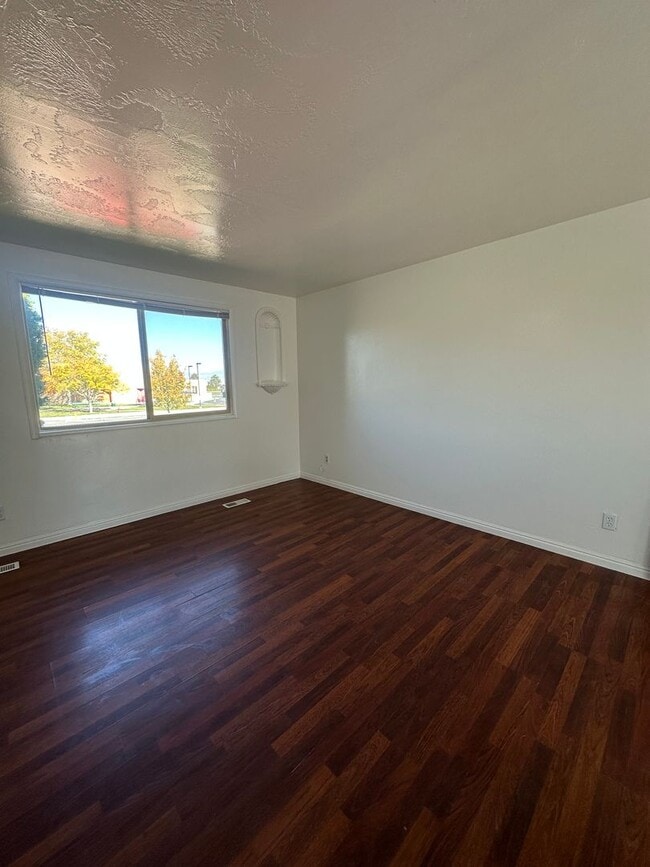 Photo - Beautiful 4-Bedroom, 2-Bath Home with Classic Layout and Large Yard