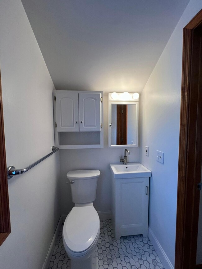 Photo - 4390 Colerain Ave