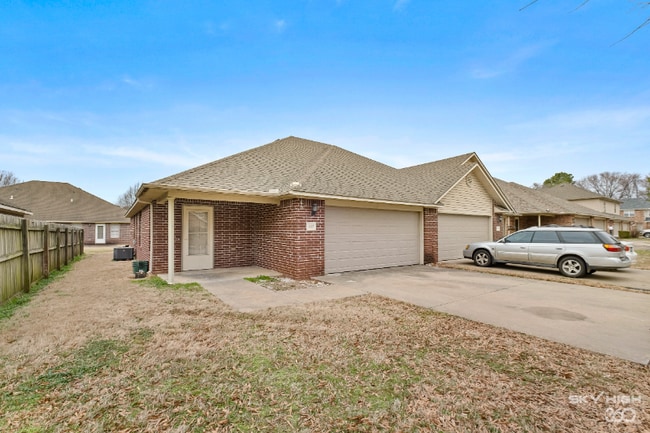 Building Photo - 1667 Evening Shade Dr Rental