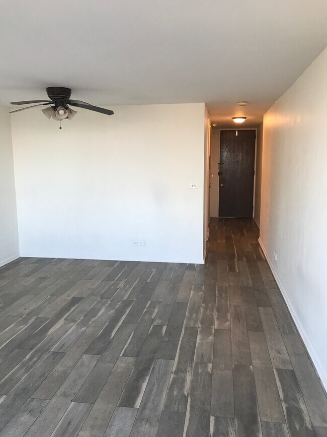 Photo - 720 W Gordon Ter Unit 16G