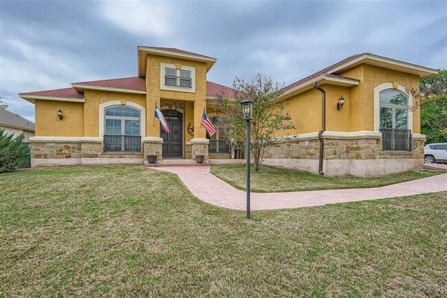 15207 Nightingale Ln